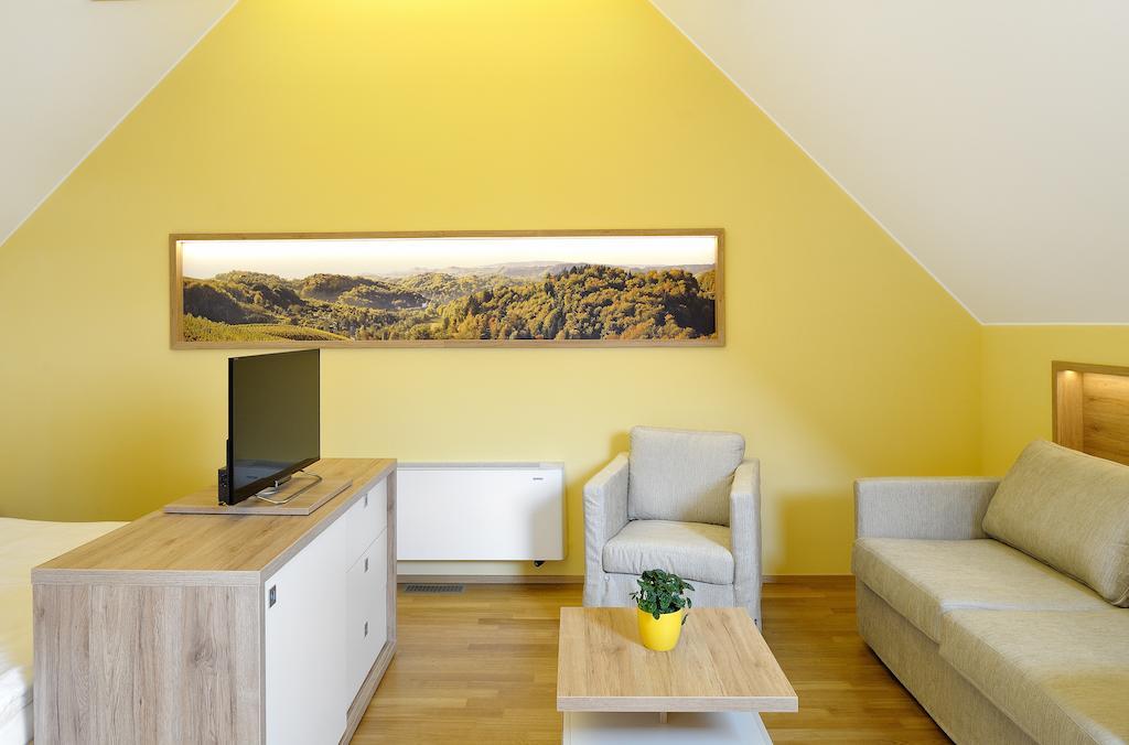 Vino Valdhuber Apartments Svecina Værelse billede